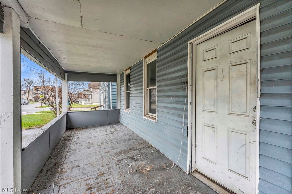 Photo of 2037 W 98th Street, Cleveland, OH 44102 (MLS # 5196061)