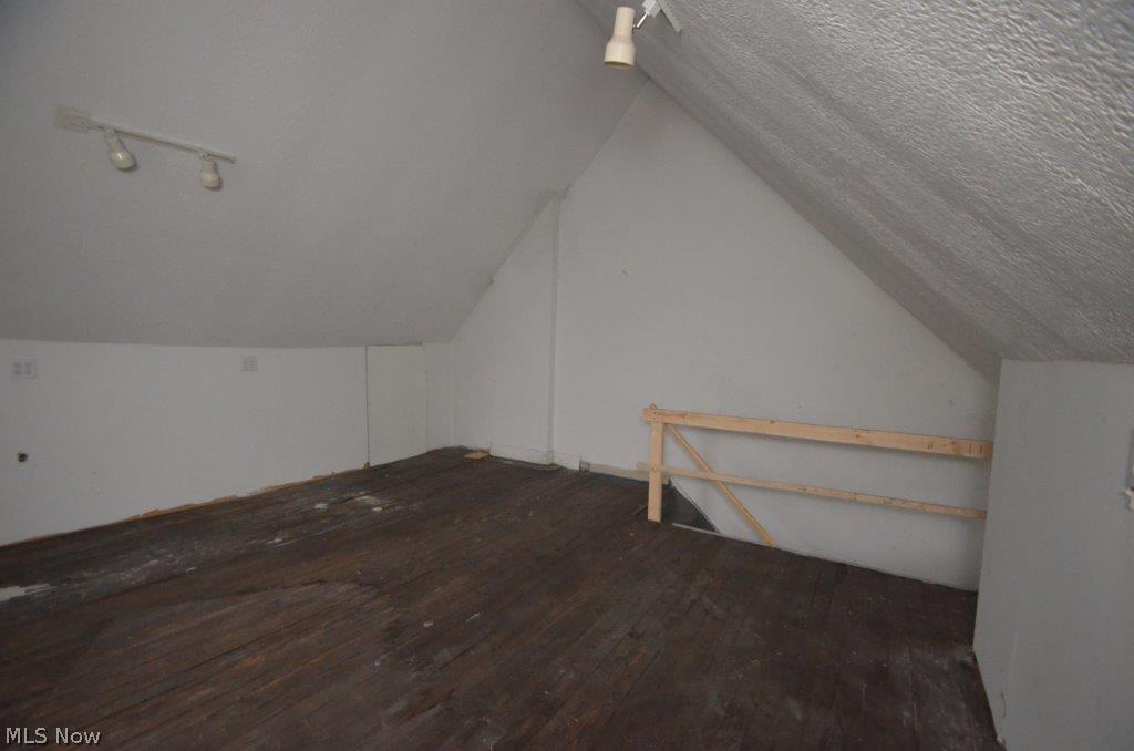 Gates & Bush - Residential Income