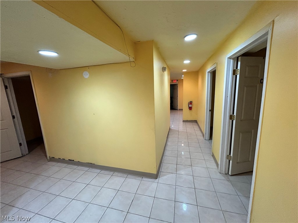 Lake Breeze - Commercial Sale