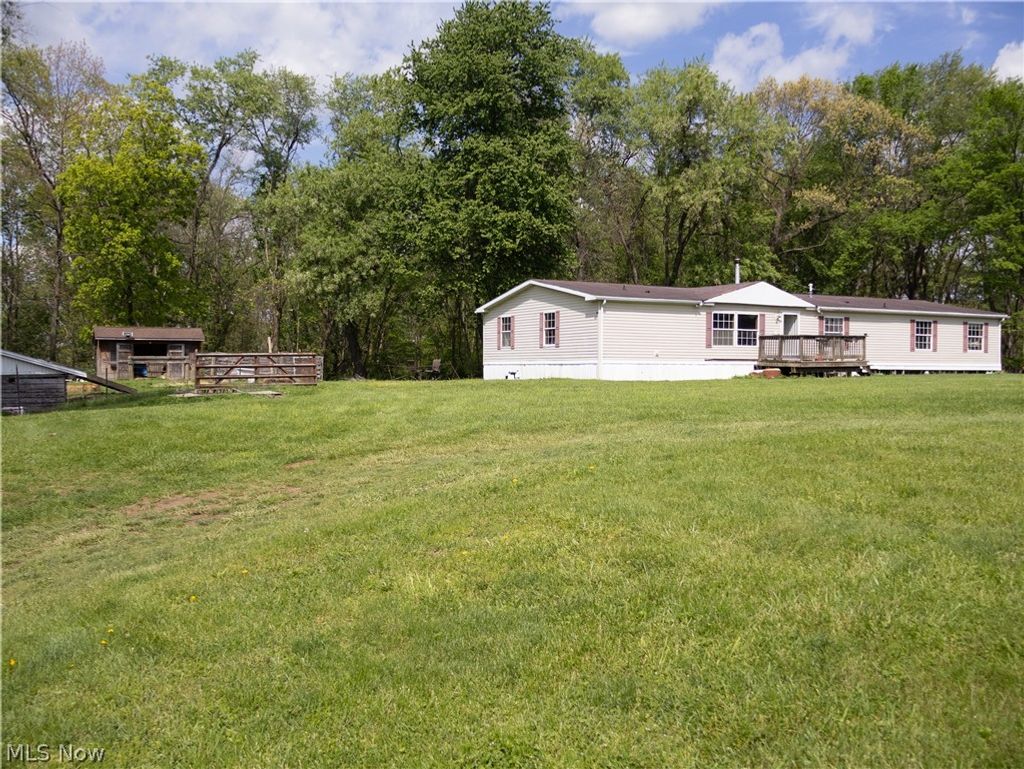 Photo of 1170 Dillworth Road, East Liverpool, OH 43920 (MLS # 5208256)