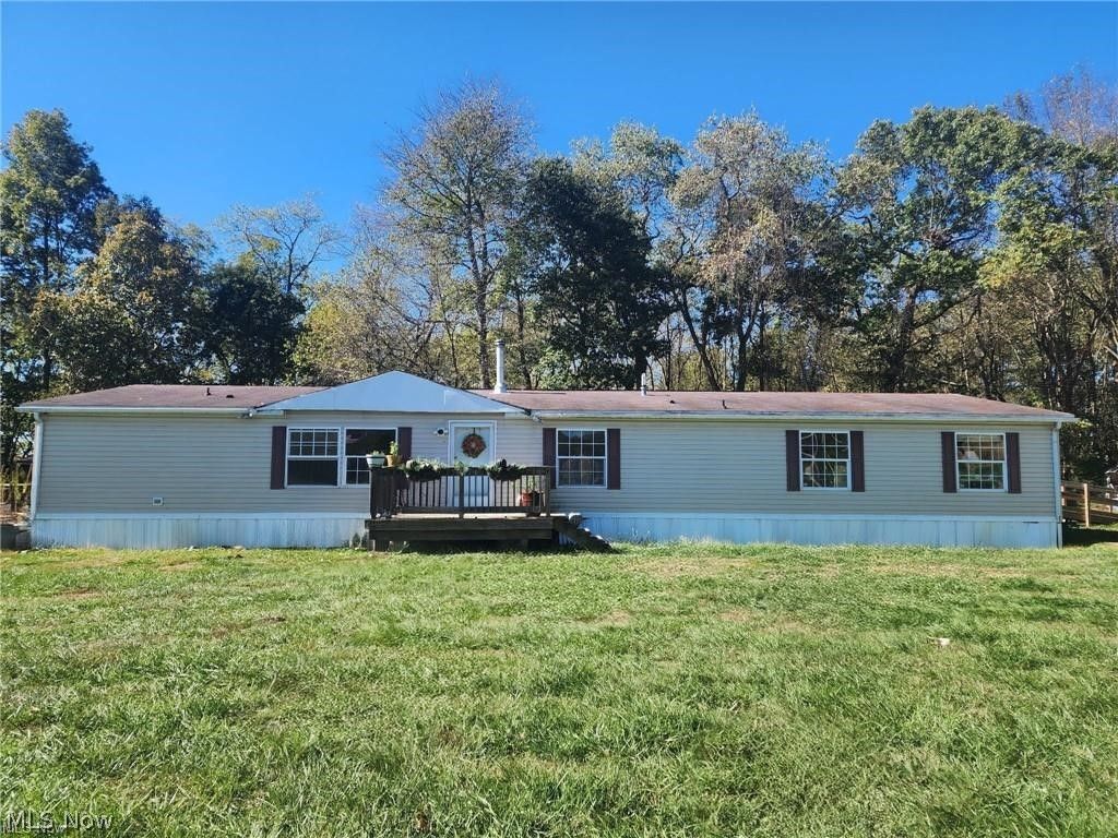 Photo of 1170 Dillworth Road, East Liverpool, OH 43920 (MLS # 5208256)