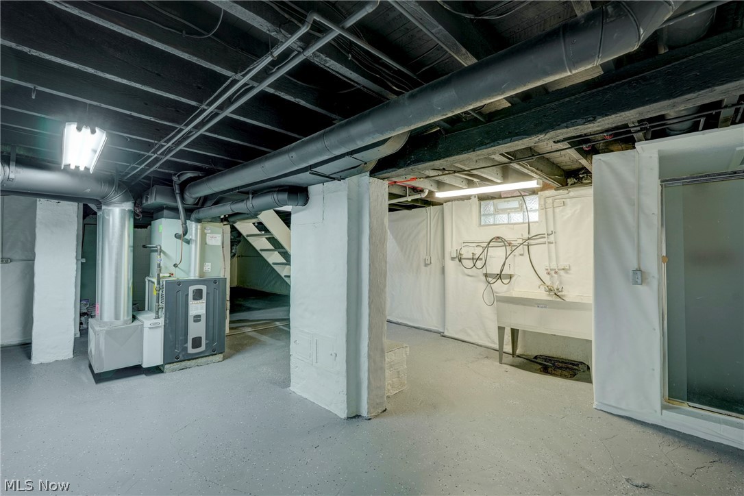 Brewer French & Kwees Allotme - Residential