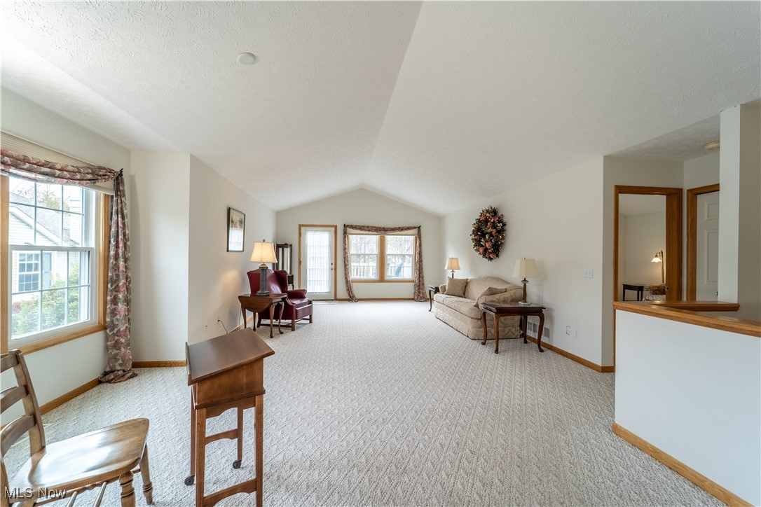 Woodbury Condo - Residential