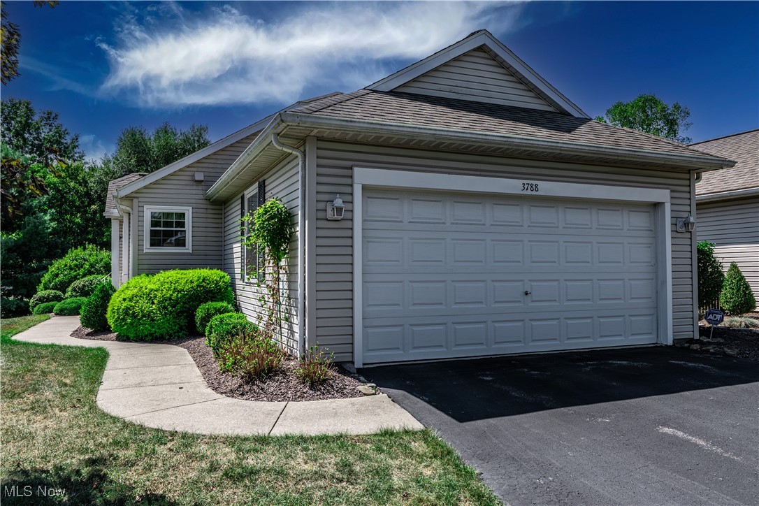 Woodbury Condo - Residential