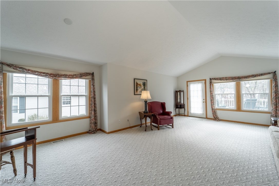 Woodbury Condo - Residential