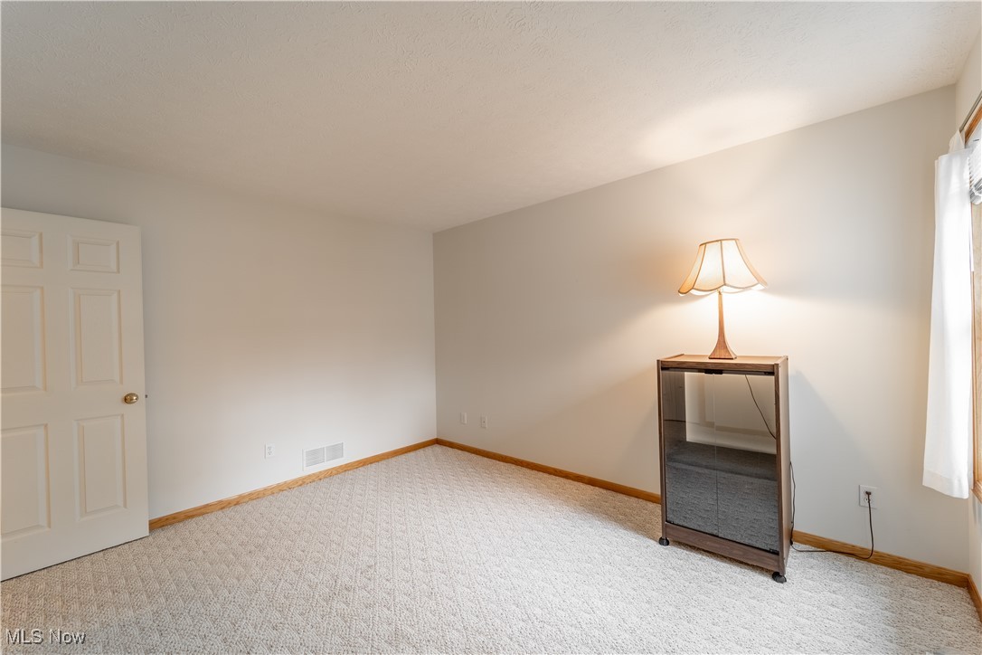 Woodbury Condo - Residential