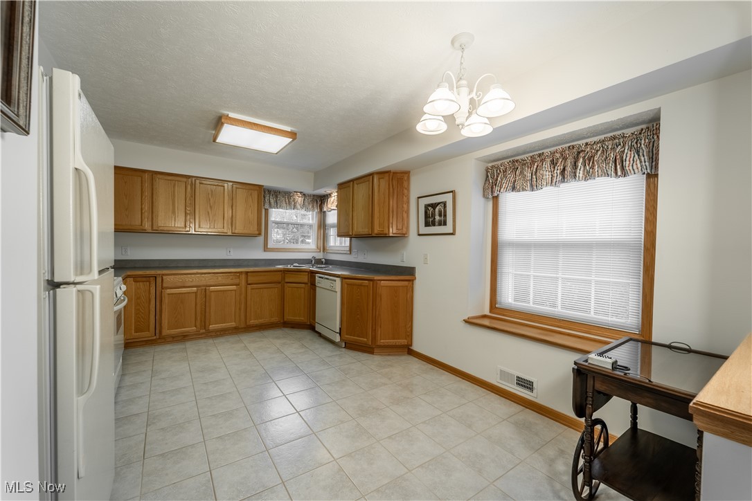 Woodbury Condo - Residential