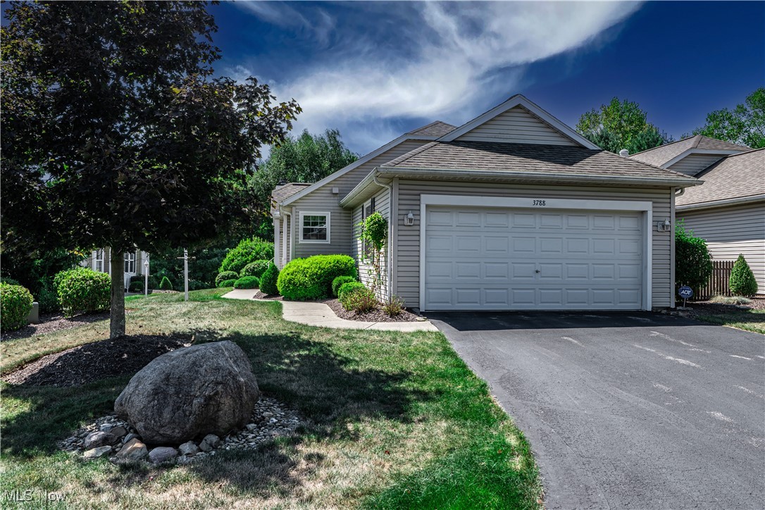 Woodbury Condo - Residential