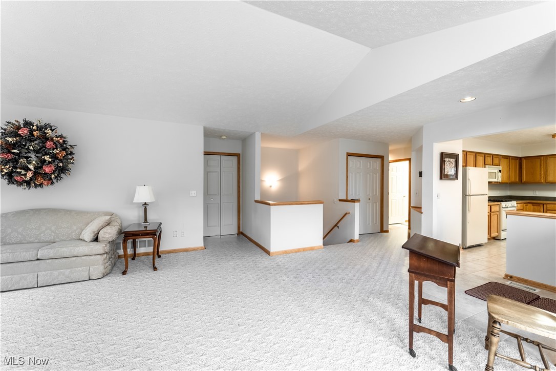 Woodbury Condo - Residential