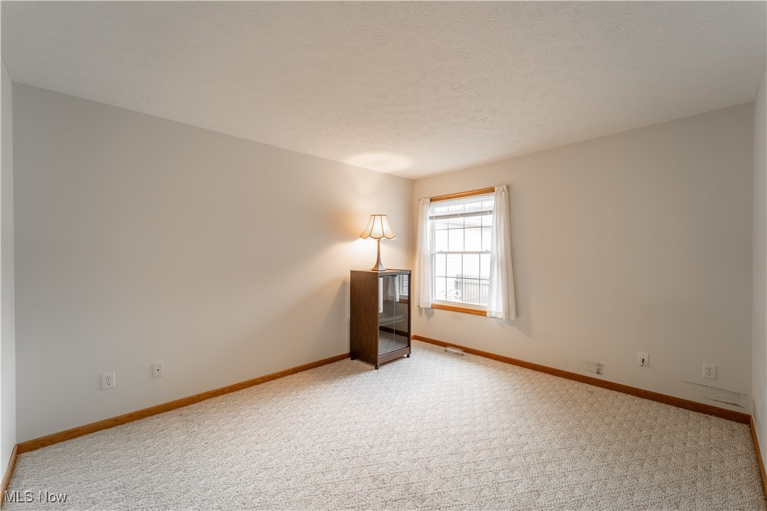 Woodbury Condo - Residential