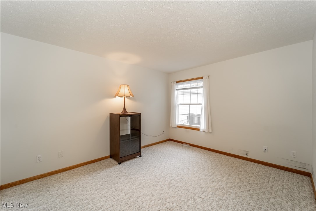 Woodbury Condo - Residential