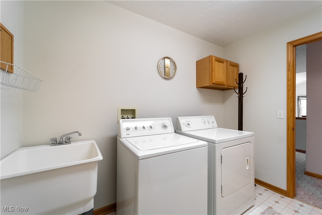 Woodbury Condo - Residential