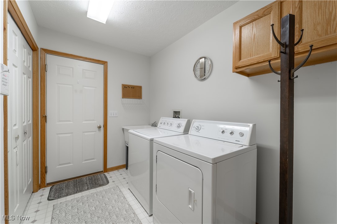 Woodbury Condo - Residential