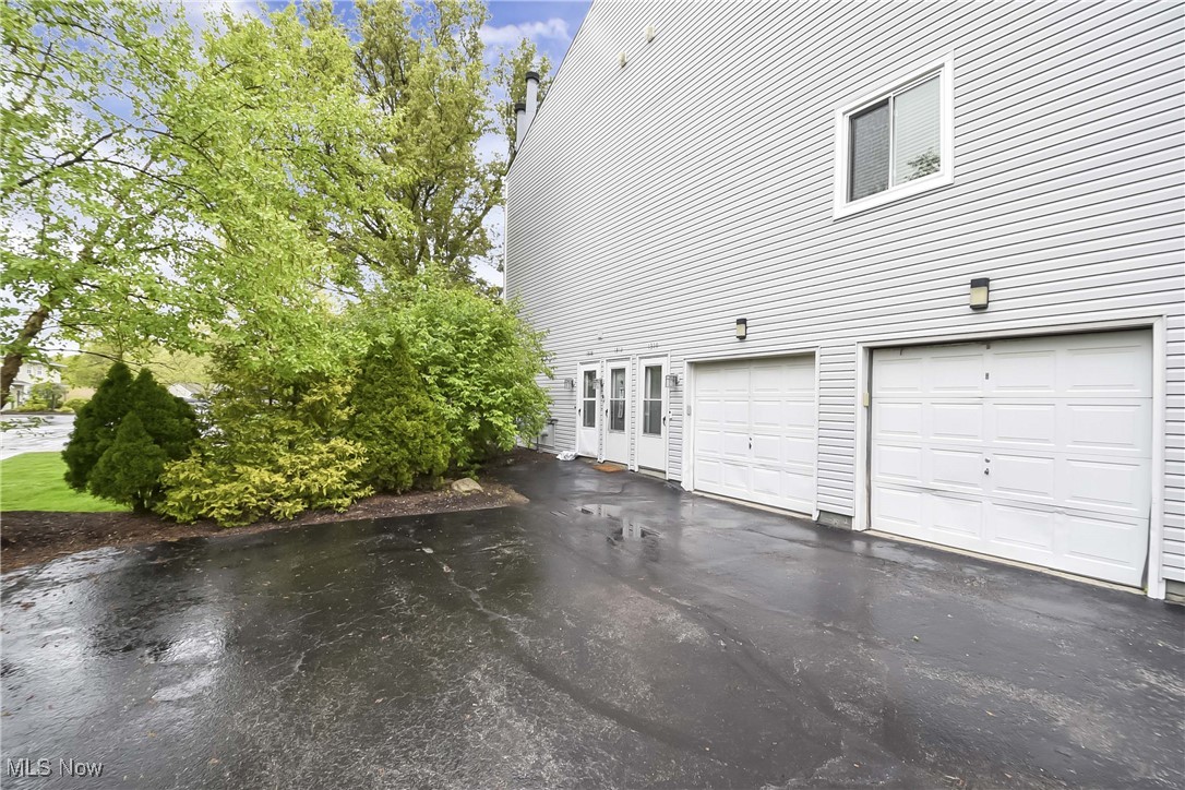 1310 Patti Park Park #G4, Westlake, Ohio image 35