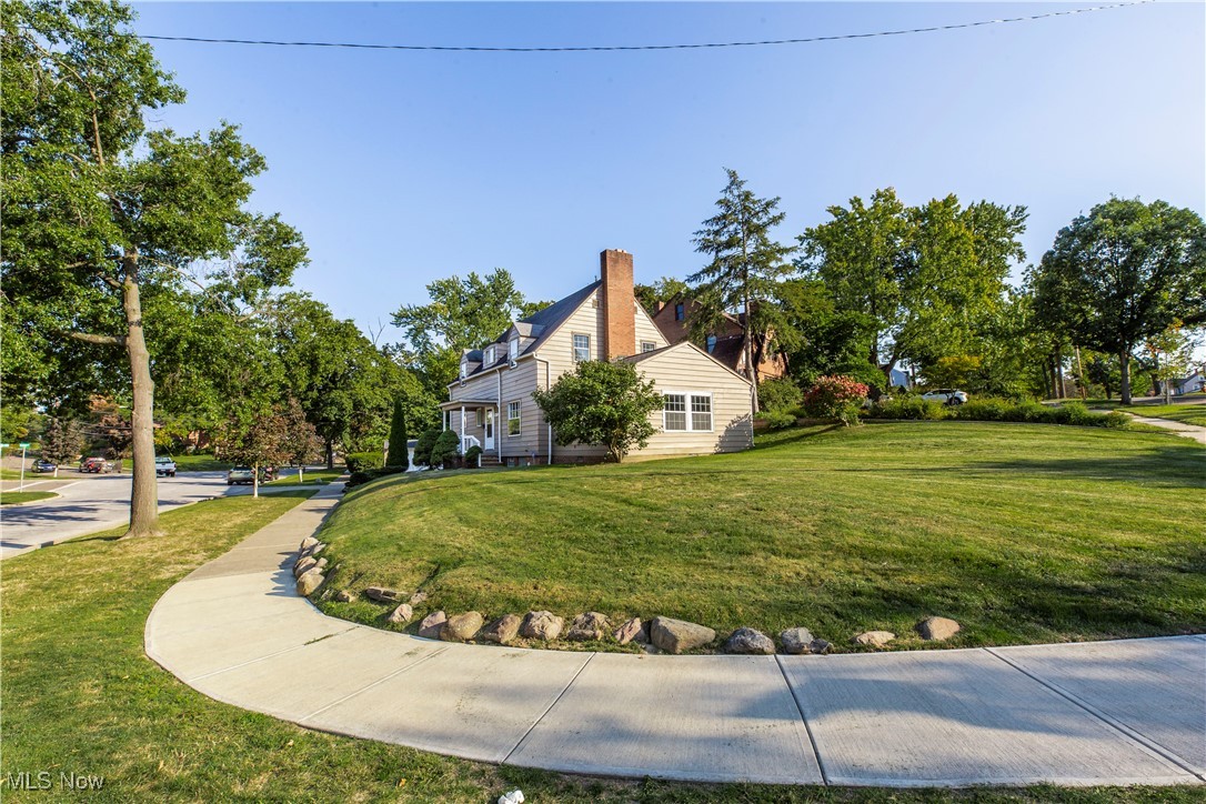 Frederick W Blatzs Pkwy Al - Residential