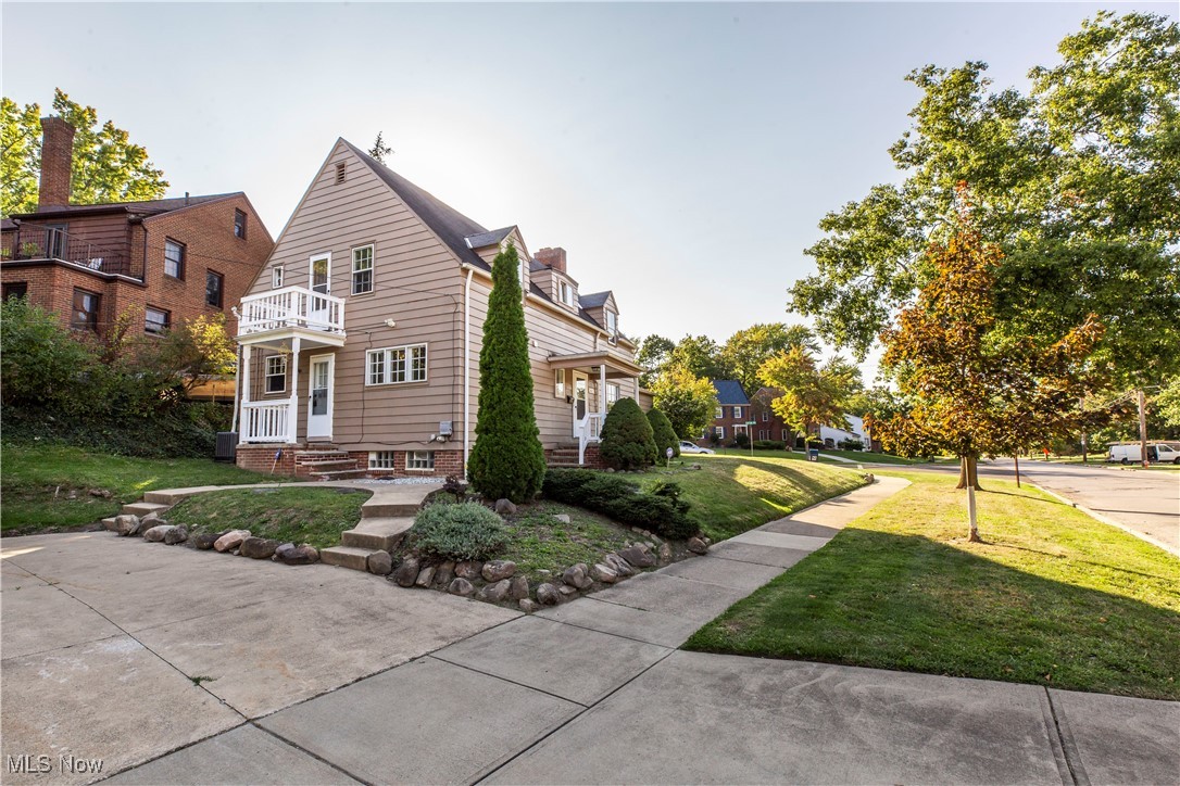 Frederick W Blatzs Pkwy Al - Residential