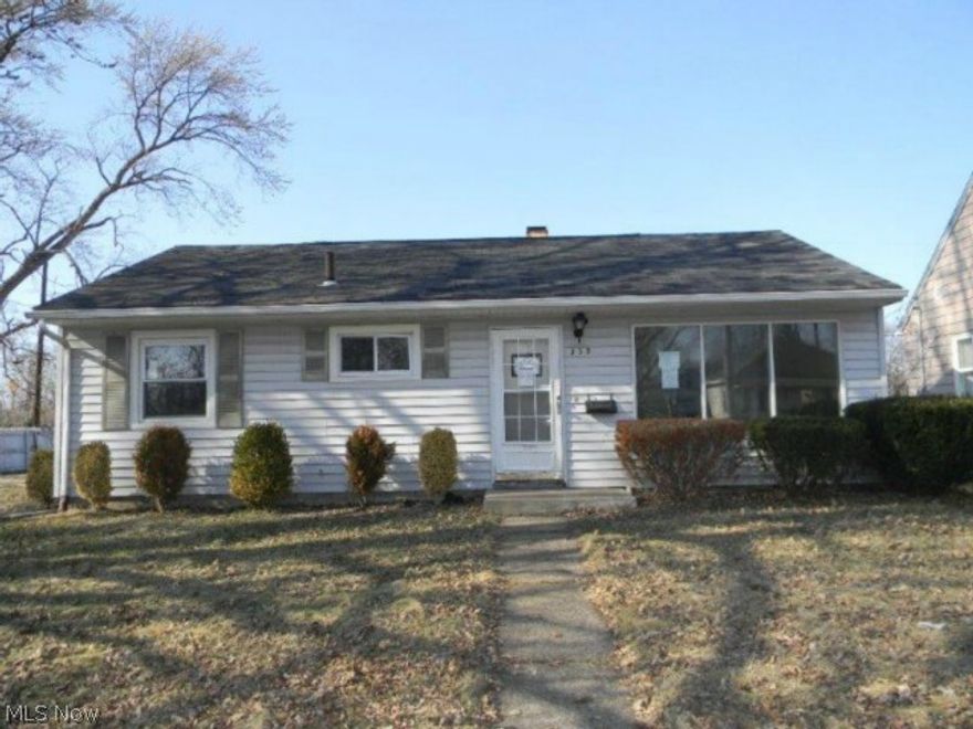 Welcome home to 355 Louisiana Avenue in Elyria. This Three bedroom home features a large and ample kitchen with lots of cabinet space. Enjoy the sunlight with lots of windows and light in the living room.  Large Bonus room adds additional living space.  Exterior features a large backyard. One car attached garage. This home has everything that you would need. Excellent opportunity! Hurry don't Miss Out, Call Today for a private Viewing! Case # 412-465731
