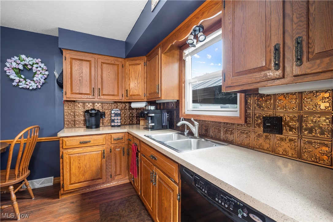 839 Delaware Avenue, Elyria, Ohio image 23