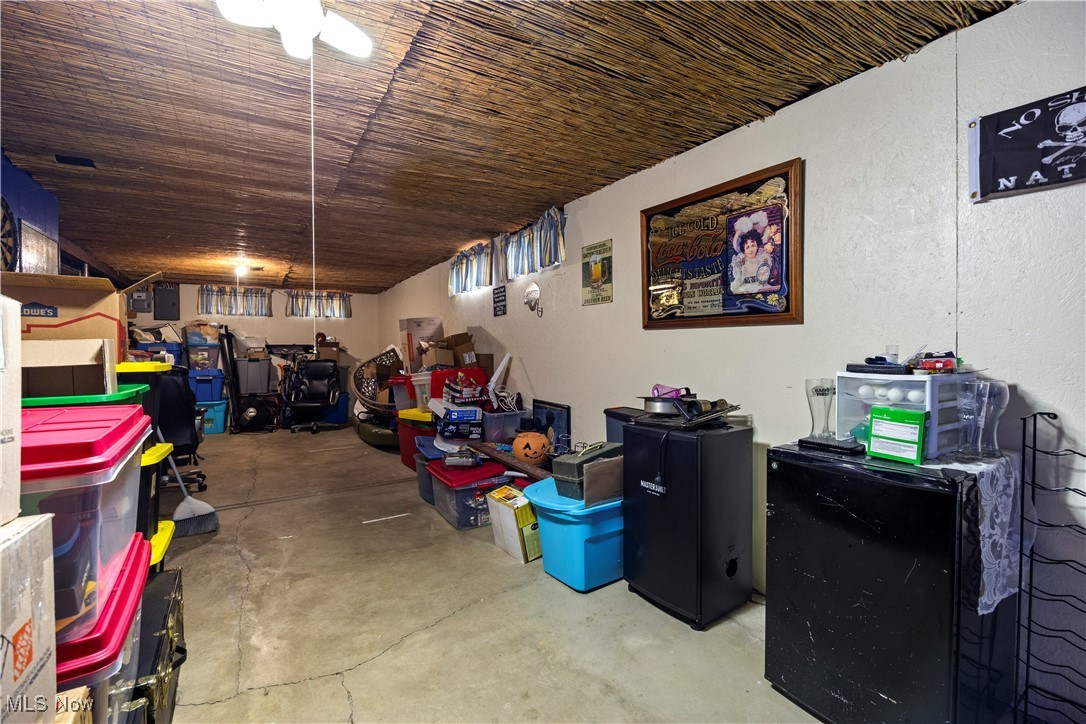 839 Delaware Avenue, Elyria, Ohio image 25