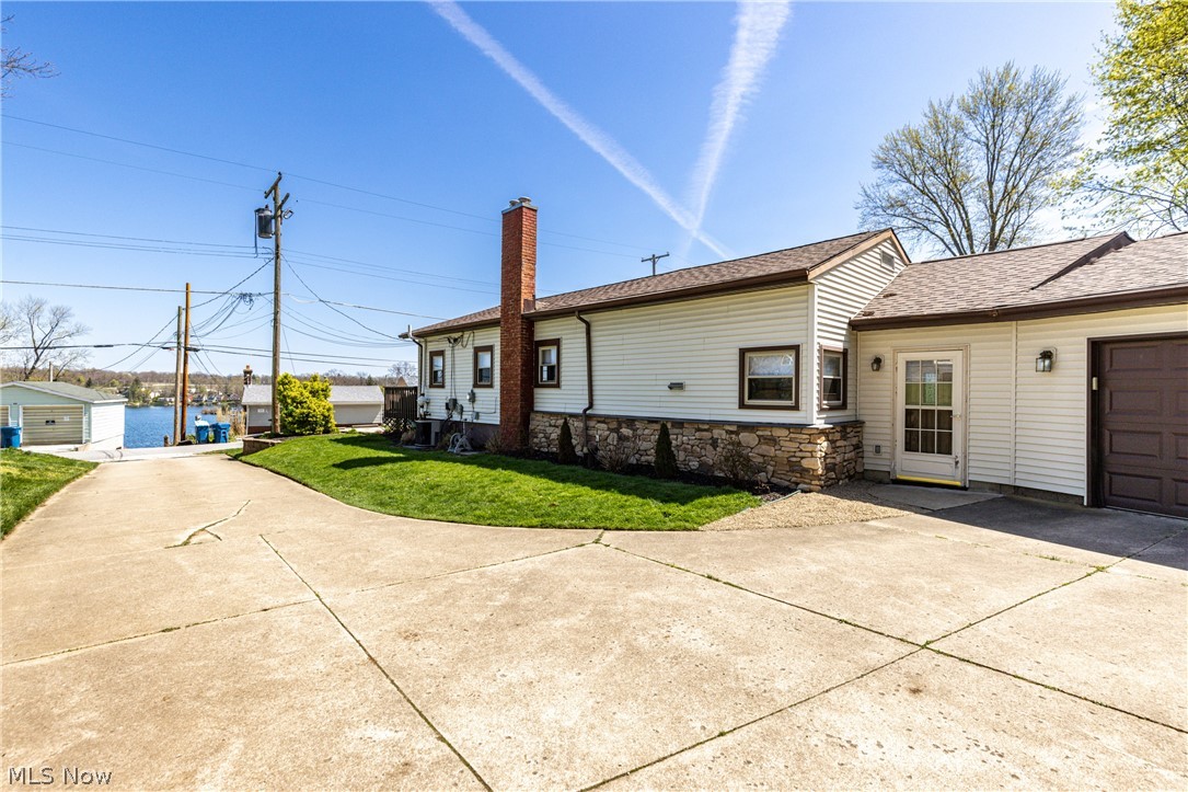 Sawyer & Haynes Shore Acres - Residential