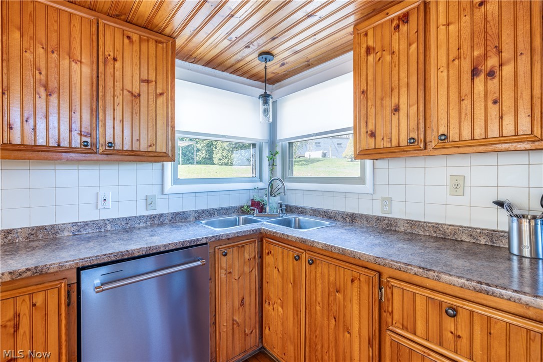 Sawyer & Haynes Shore Acres - Residential