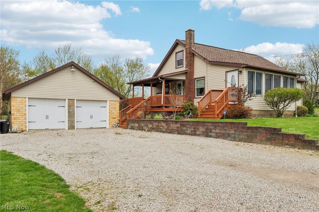 Photo of 5777 Nave Street SW, Canton, OH 44706 (MLS # 5201361)