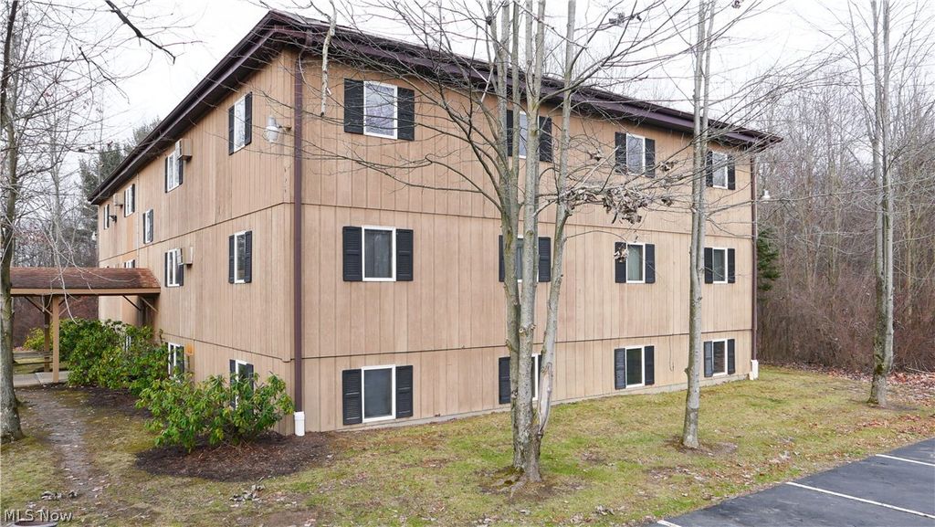 Photo of 8140 Southwood Drive, Garrettsville, OH 44231 (MLS # 5207193)