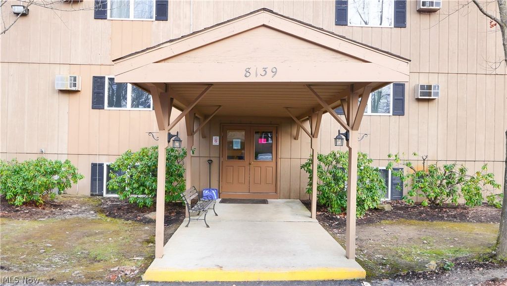Photo of 8140 Southwood Drive, Garrettsville, OH 44231 (MLS # 5207193)