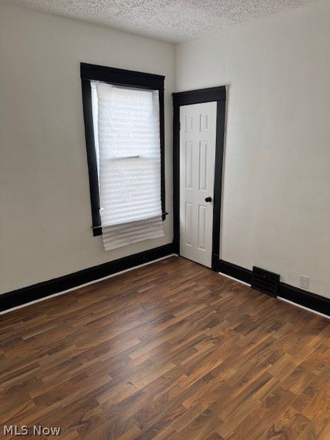 Tiny photo for 12001 Oakview Avenue #DOWN, Cleveland, OH 44108 (MLS # 5190960)