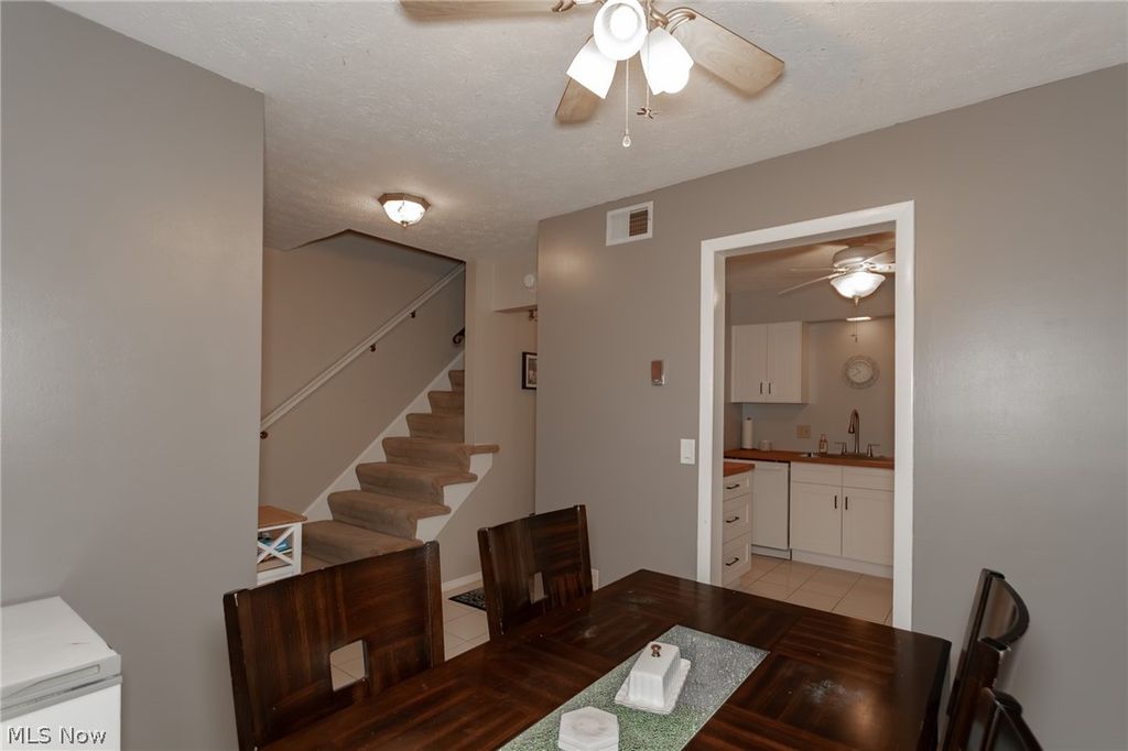 Photo of 8210 Deepwood Boulevard #11-5, Mentor, OH 44060 (MLS # 5197365)