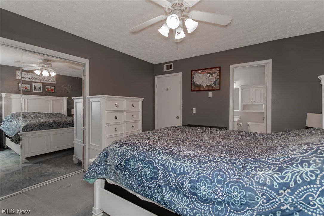 Deepwood Condo - Residential