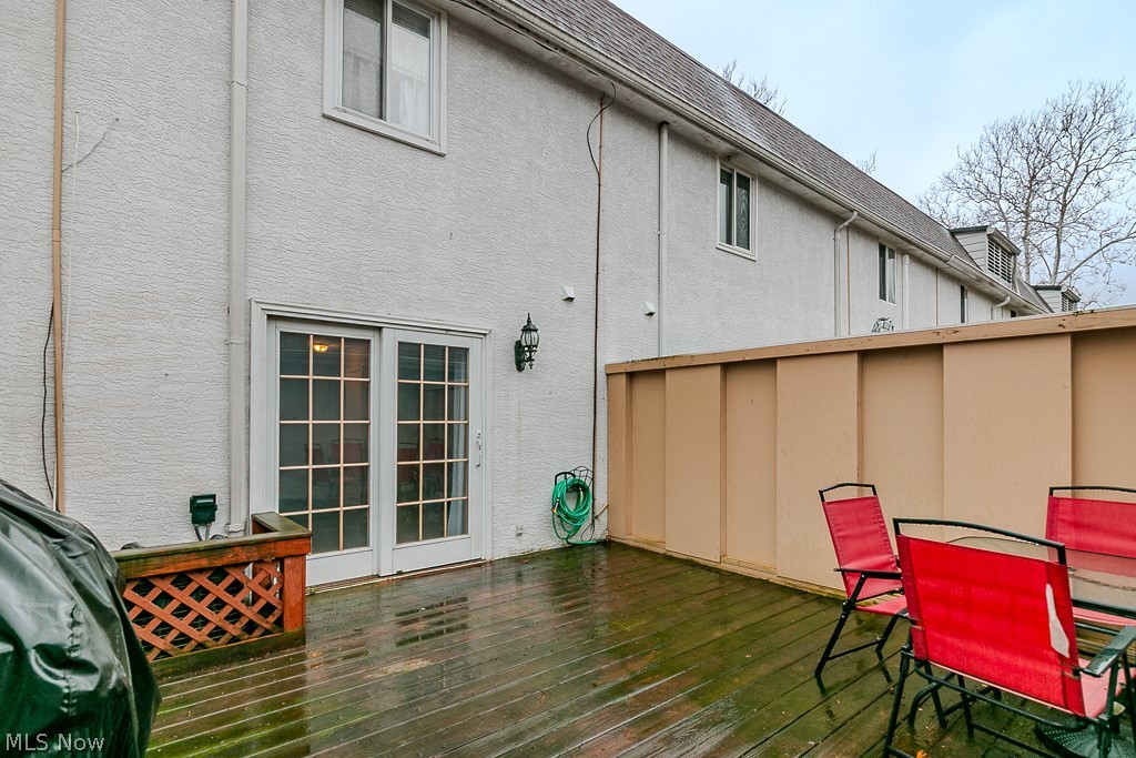 Deepwood Condo - Residential