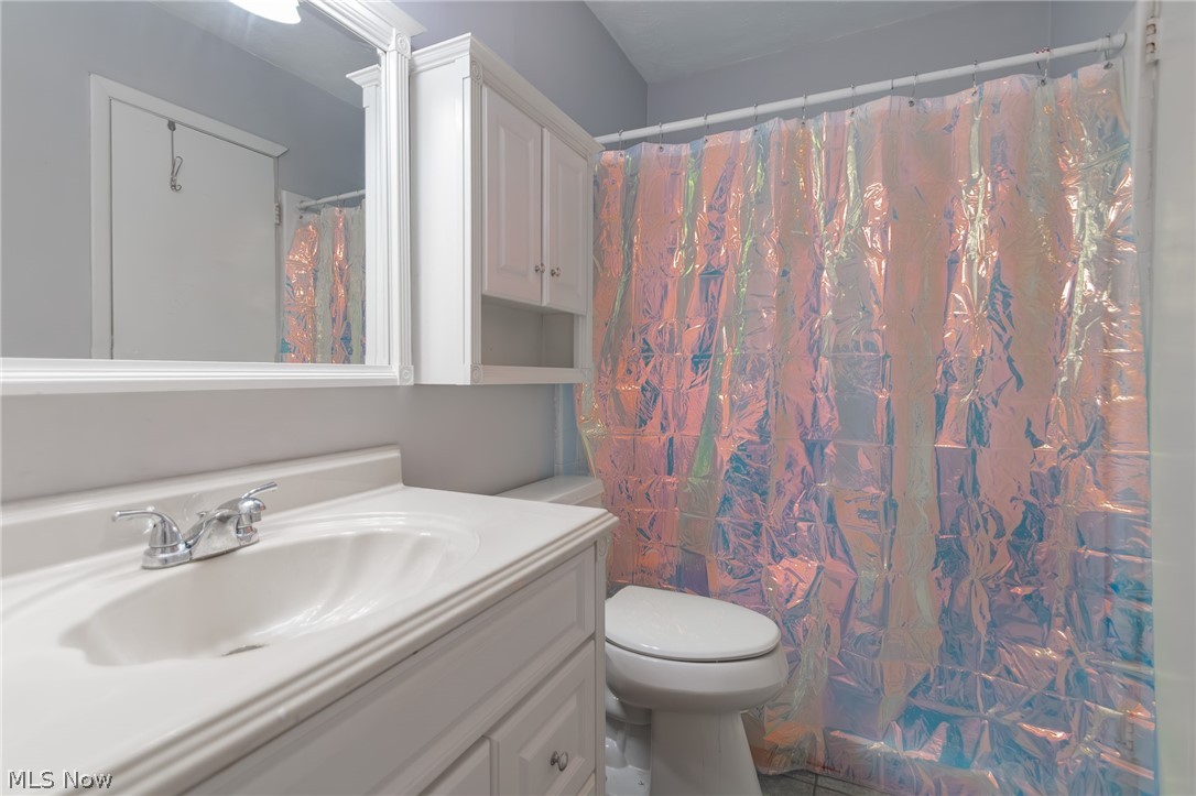 Deepwood Condo - Residential