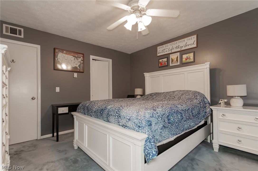 Deepwood Condo - Residential