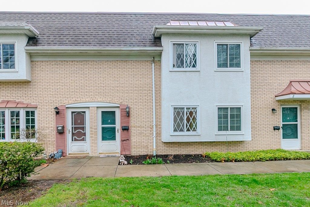 Photo of 8210 Deepwood Boulevard #11-5, Mentor, OH 44060 (MLS # 5197365)