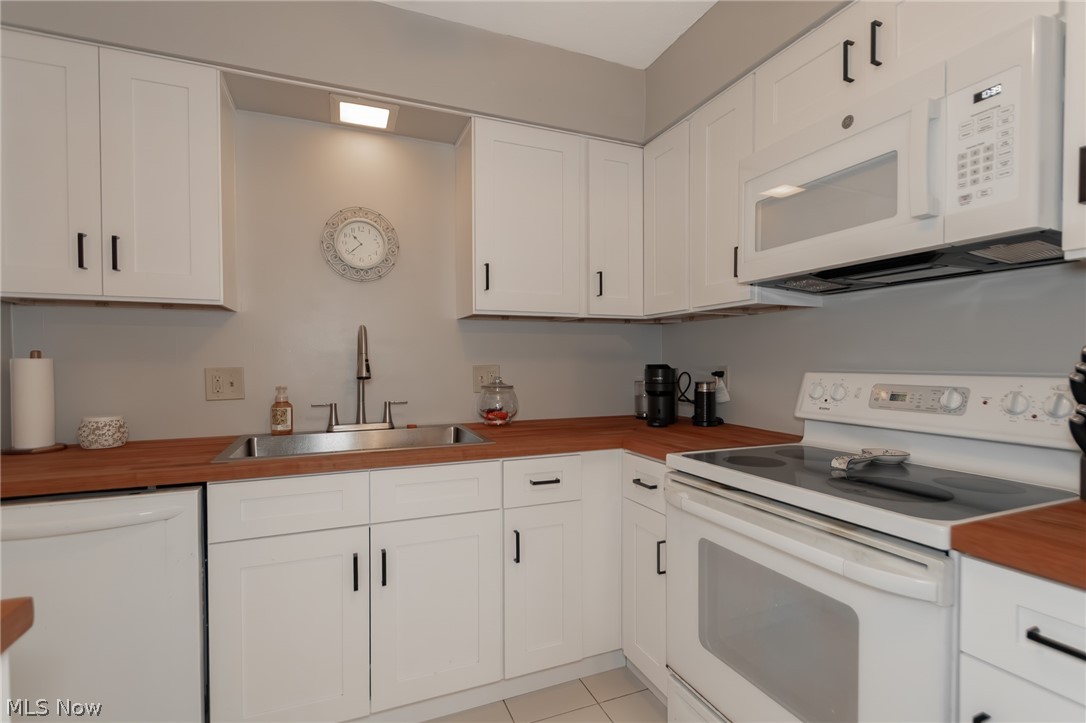 Deepwood Condo - Residential