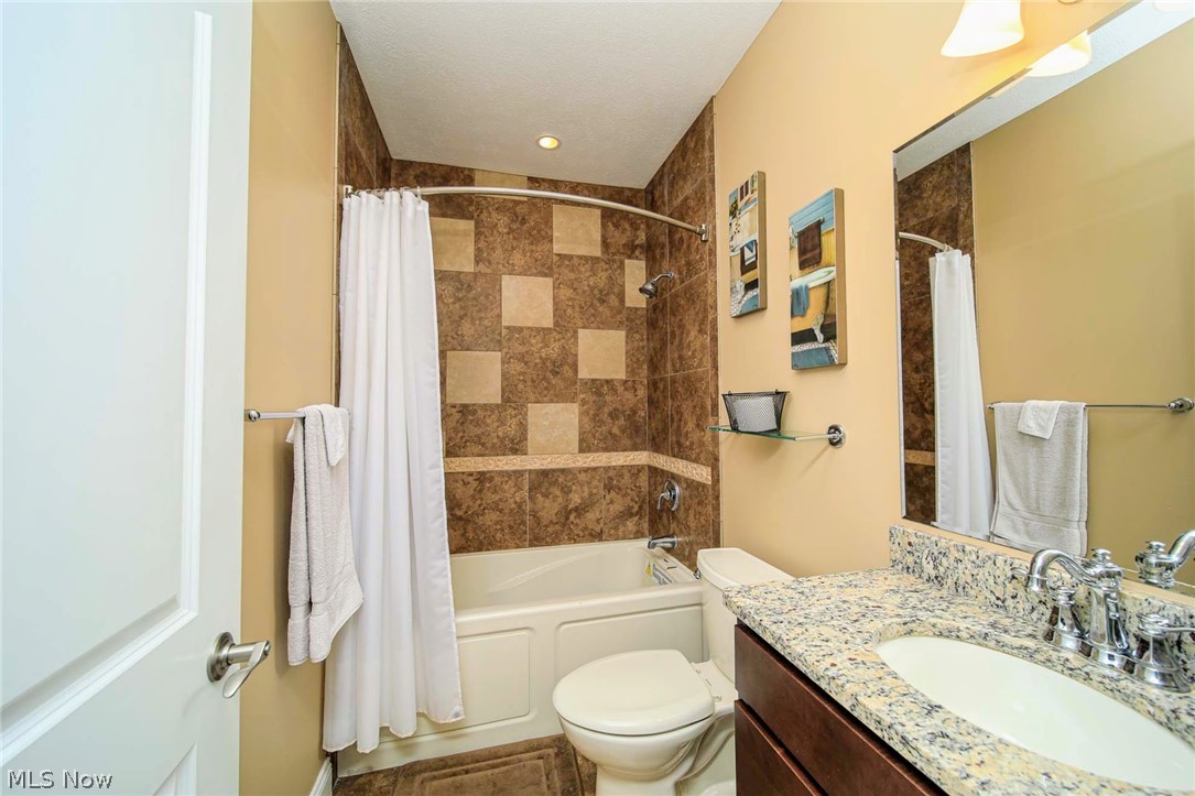 Lake Erie Vista Condo - Residential