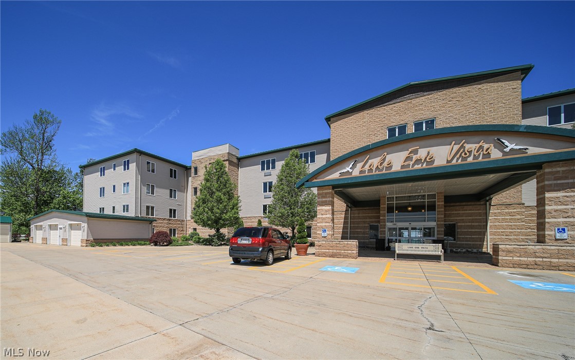 Lake Erie Vista Condo - Residential