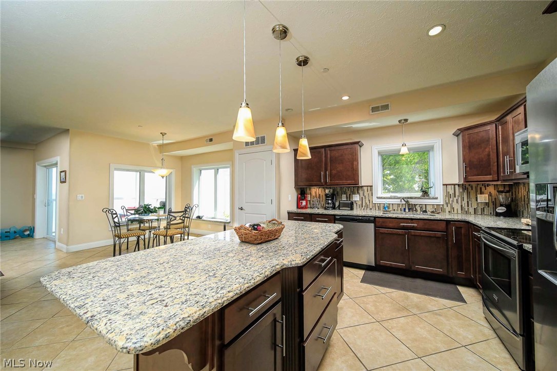 Lake Erie Vista Condo - Residential