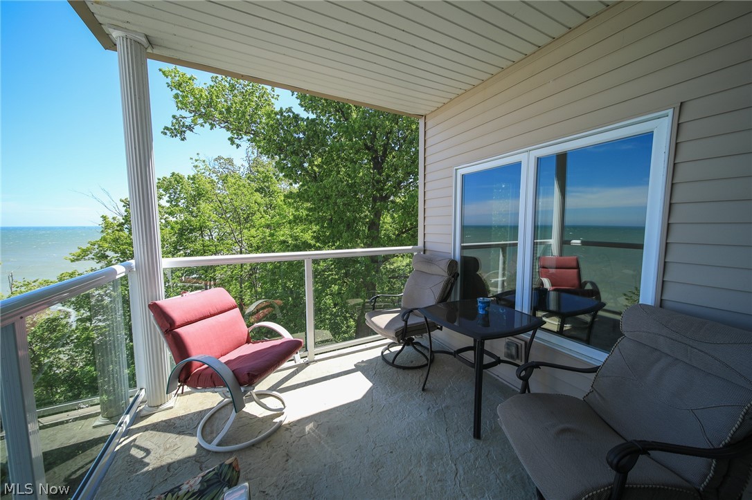 Lake Erie Vista Condo - Residential