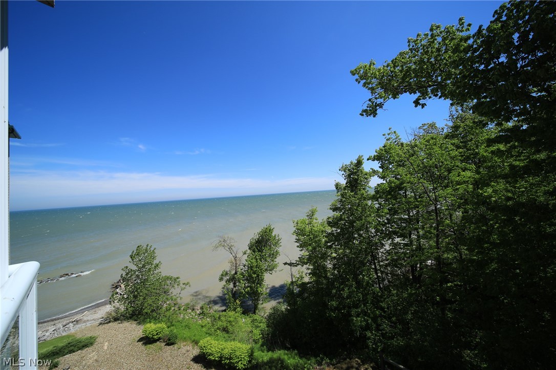 Lake Erie Vista Condo - Residential