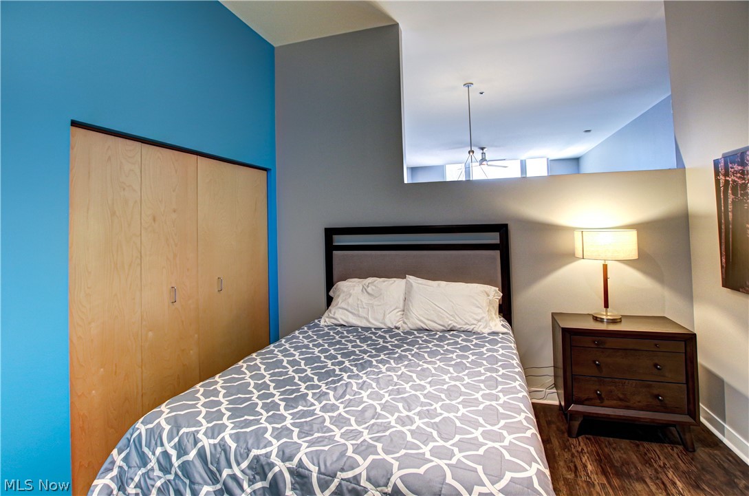 Carroll Ave Condo - Residential