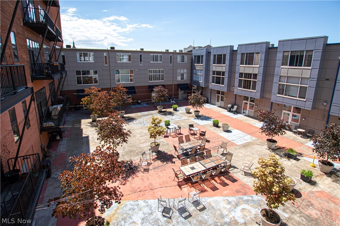 Carroll Ave Condo - Residential