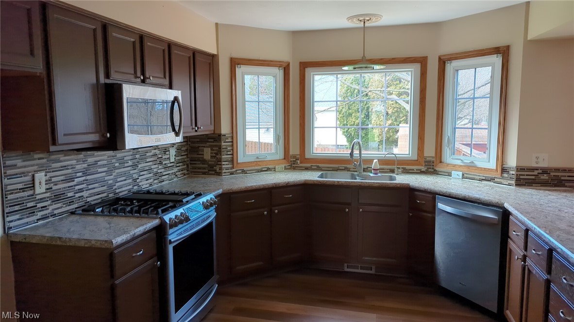 Long Lake Estate #2 - Residential