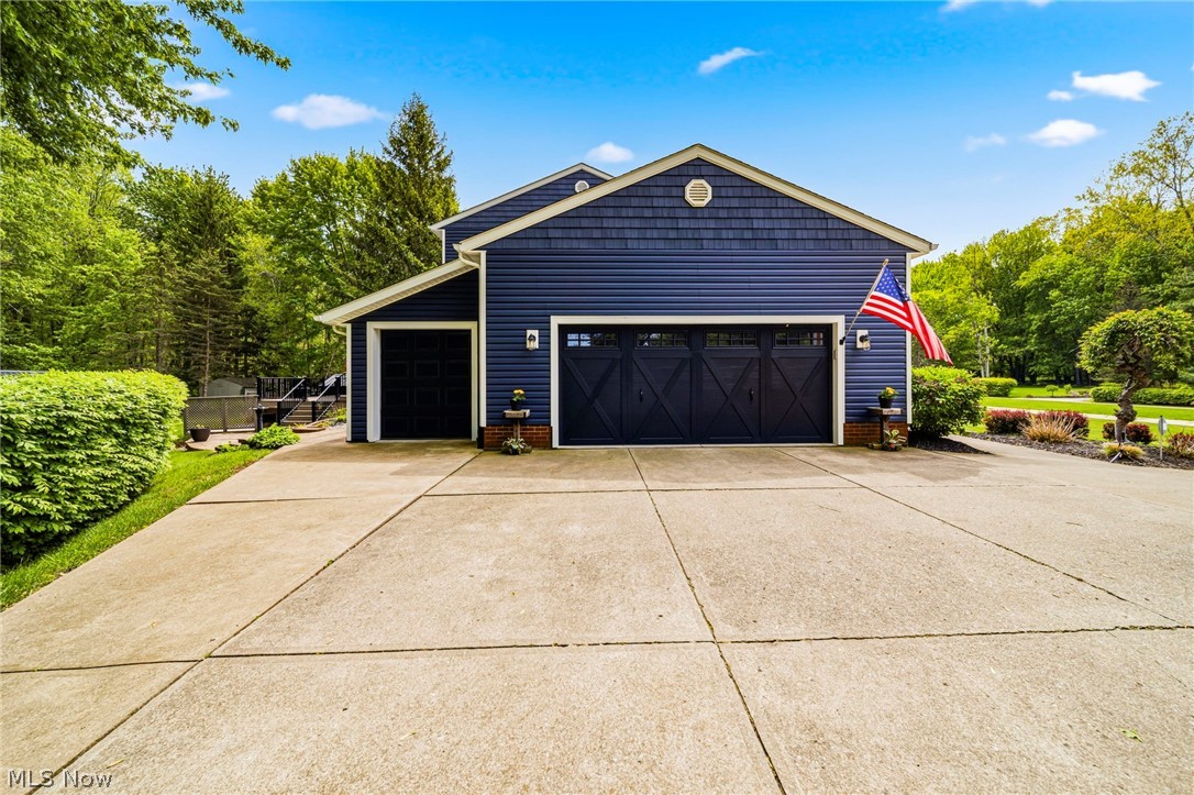 2087 Chimney Ridge Drive