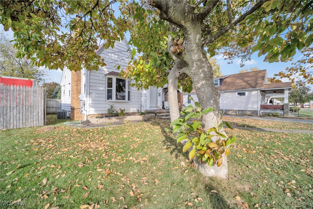 1222 W 18th Street, Lorain, Ohio image 23