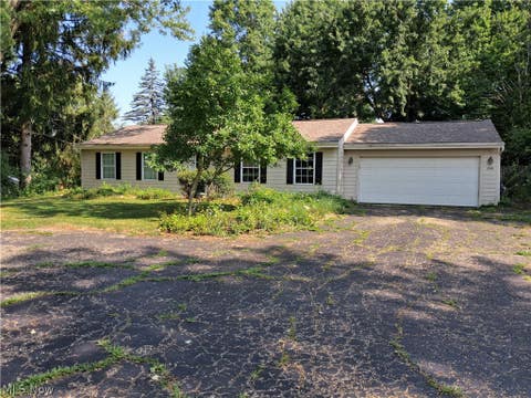 Homes For Sale - 1059 State Route 303 Highway<br/> Streetsboro, OH 44241
