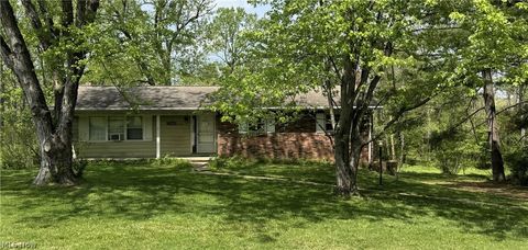 Photo of 1651 N Trend Drive, Zanesville, OH 43701 (MLS # 5208993)
