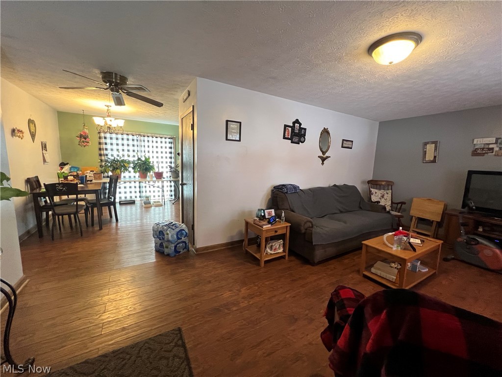 Wallace's - Residential