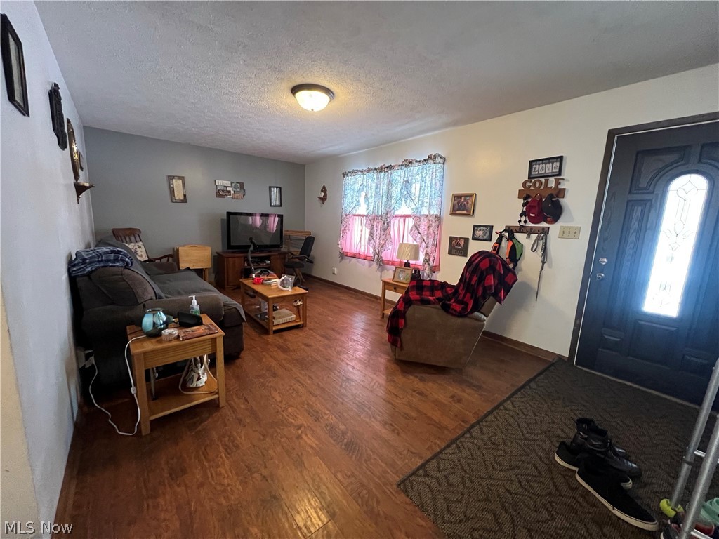 Wallace's - Residential